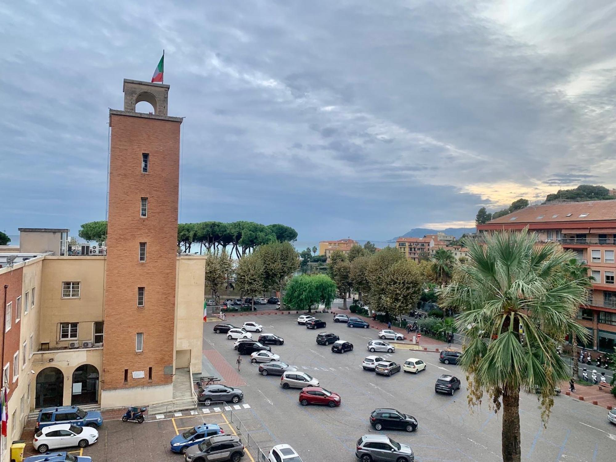 Апартаменты Casa Cele Centro Citta Vista Mare Вентимилья Экстерьер фото